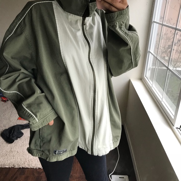 nike outdoor jacket